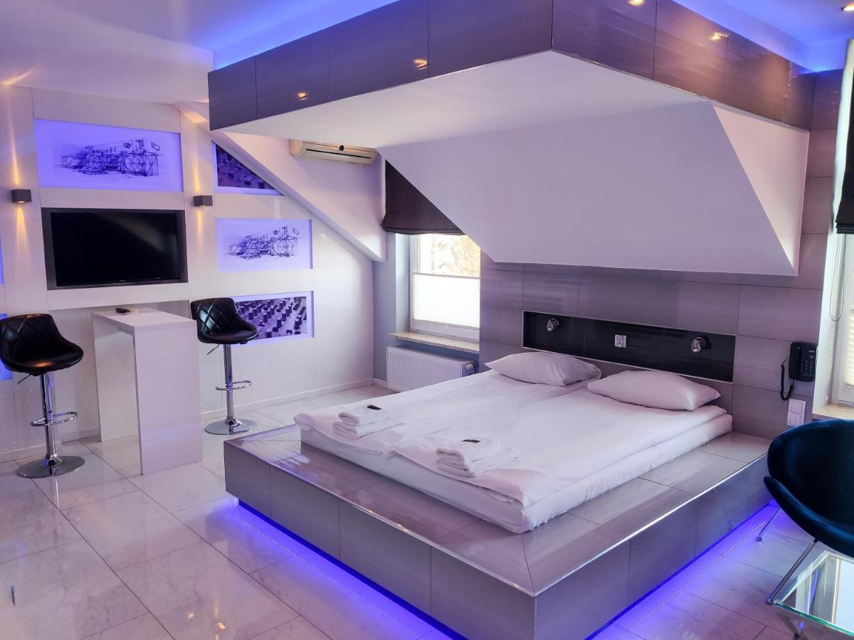 Hotel Senator Konferencje & Spa สตาราโควิเซอ ภายนอก รูปภาพ