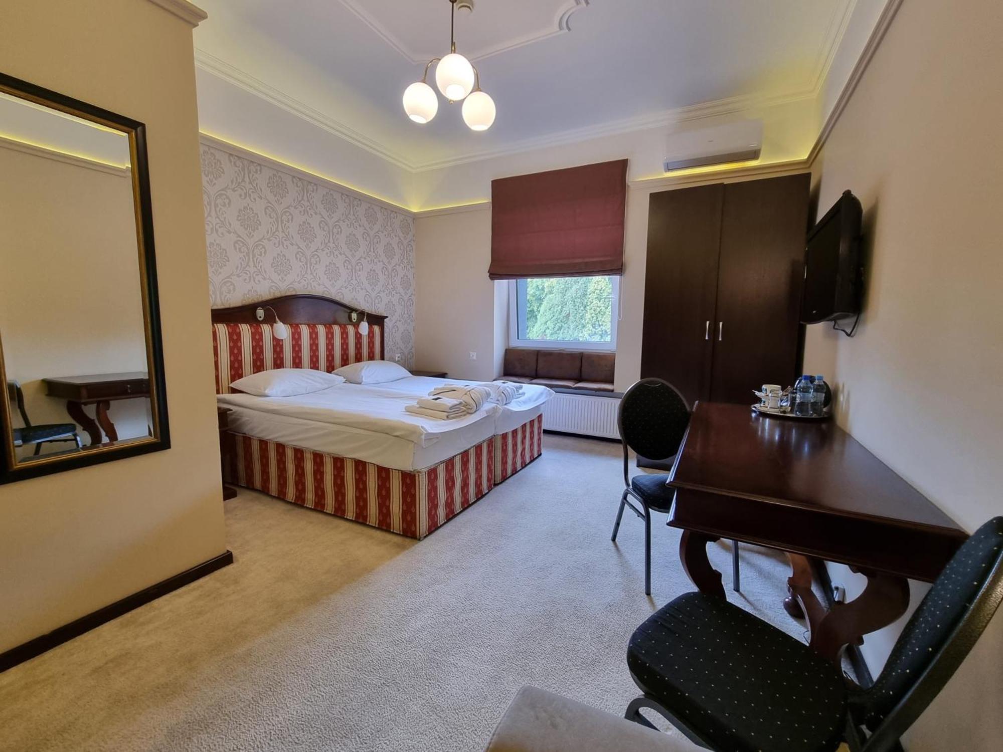 Hotel Senator Konferencje & Spa สตาราโควิเซอ ภายนอก รูปภาพ